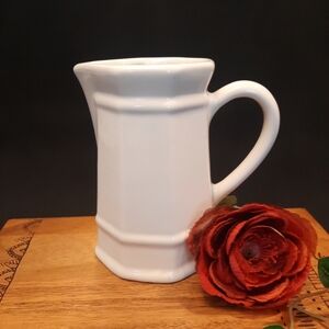 Pfaltzgraff Heritage White Creamer Small Pitcher Classic Stoneware USA